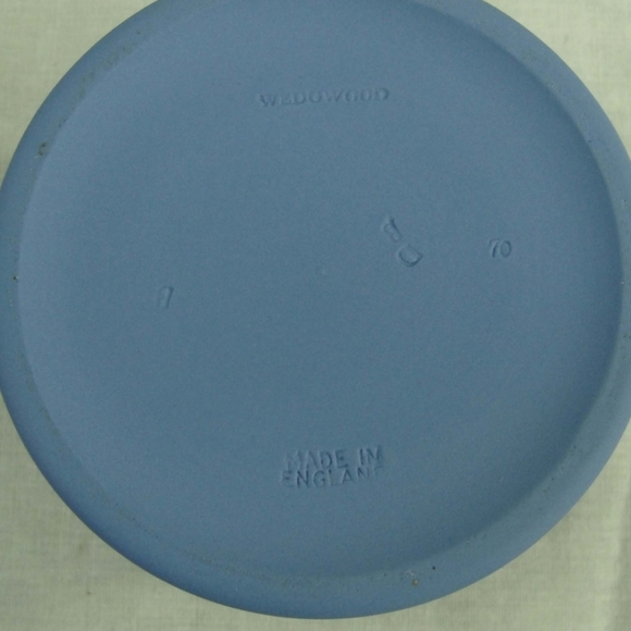 VTG WEDGWOOD ENGLAND BL JASPERWARE DOME LID & JAR - Picture 6 of 12